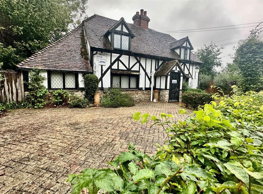 Property photo 1 of 7 Front.Jpg