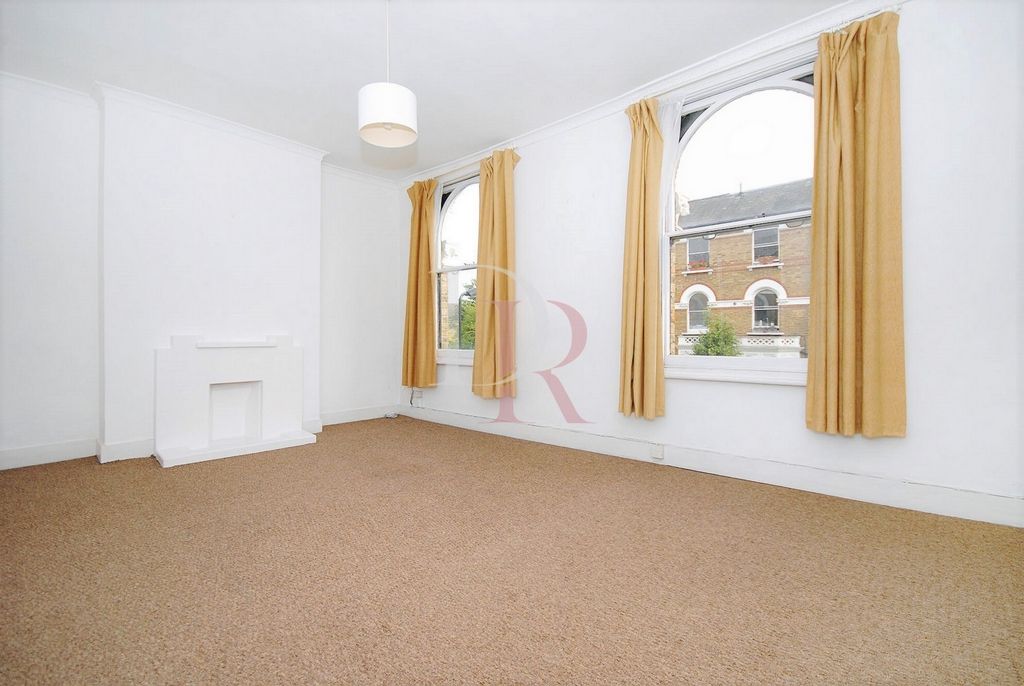 Property photo 1 of 8 Reception Room