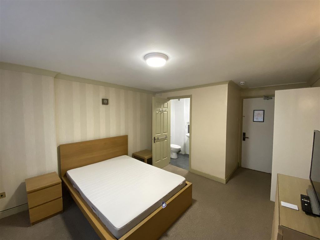 Property photo 2 of 6 Room 1 64 Pic 5.Jpg