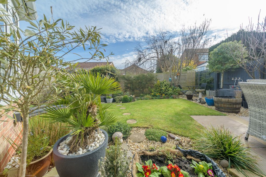 Property photo 2 of 34 External-6