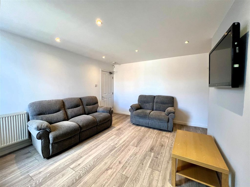 Property photo 2 of 4 1.Jpg