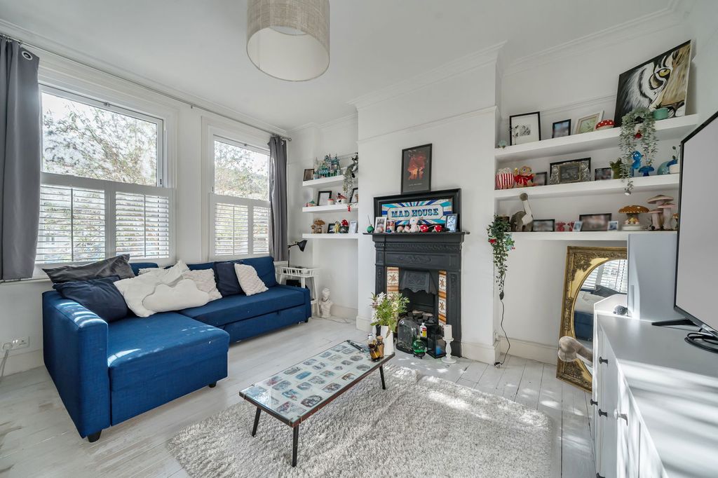 Property photo 2 of 14