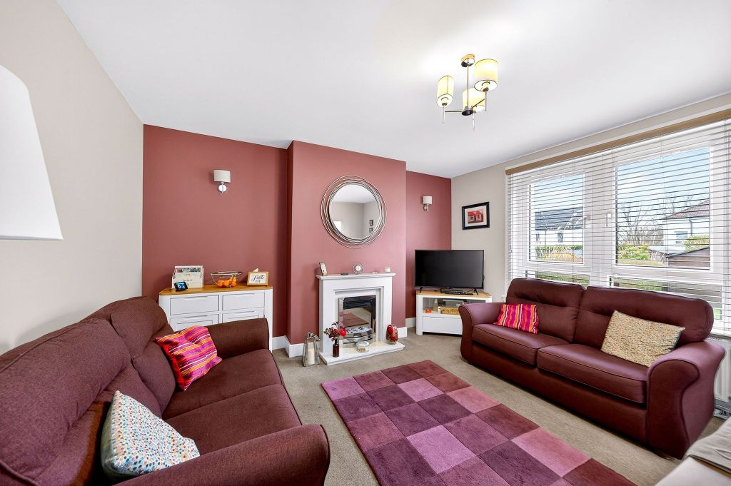 Property photo 2 of 27