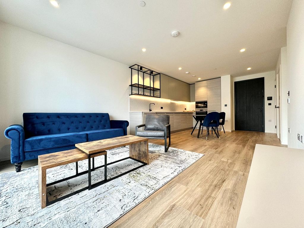 Property photo 2 of 16 Gallery