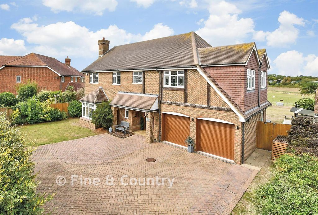 Property photo 2 of 18 External (Web)