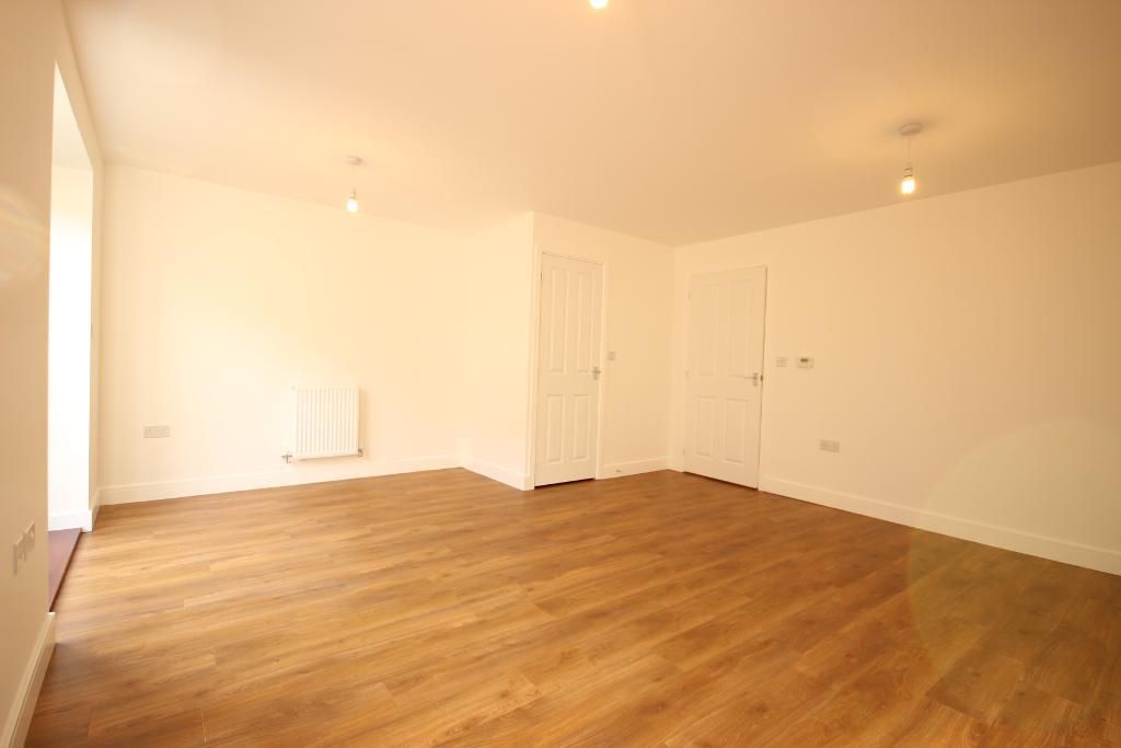 Property photo 3 of 10 Photo 3