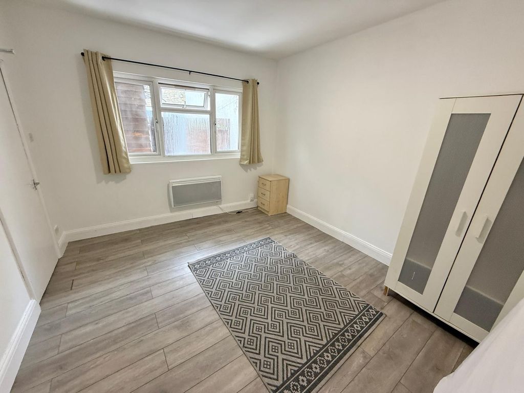 Property photo 2 of 10 Gallery