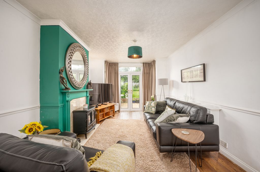 Property photo 2 of 27 11