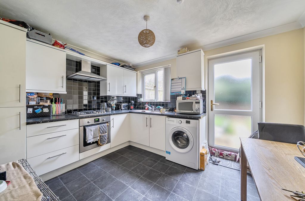 Property photo 3 of 11 1425883-4-69B2B18...