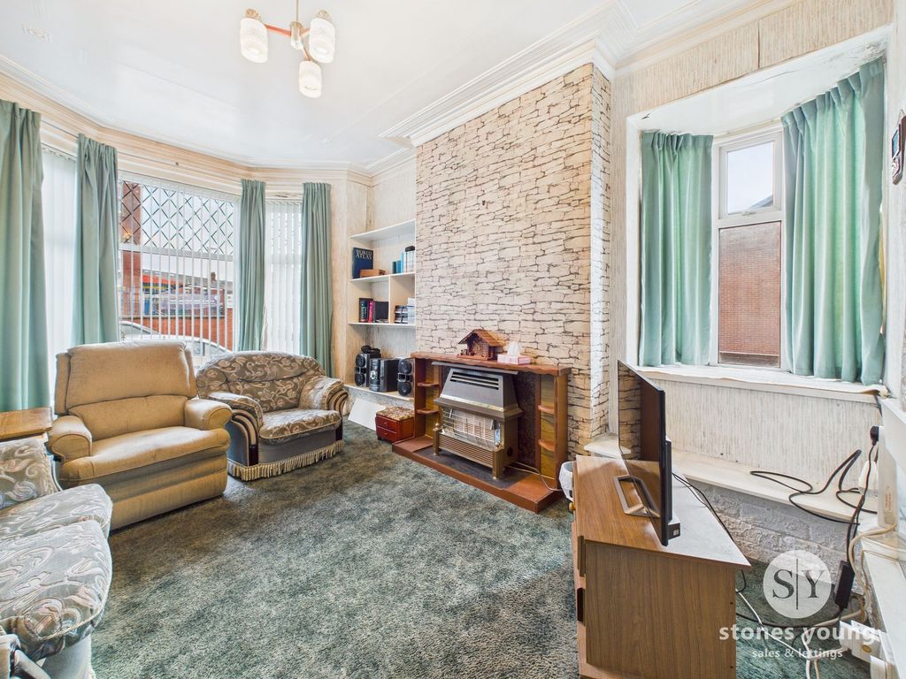 Property photo 2 of 10