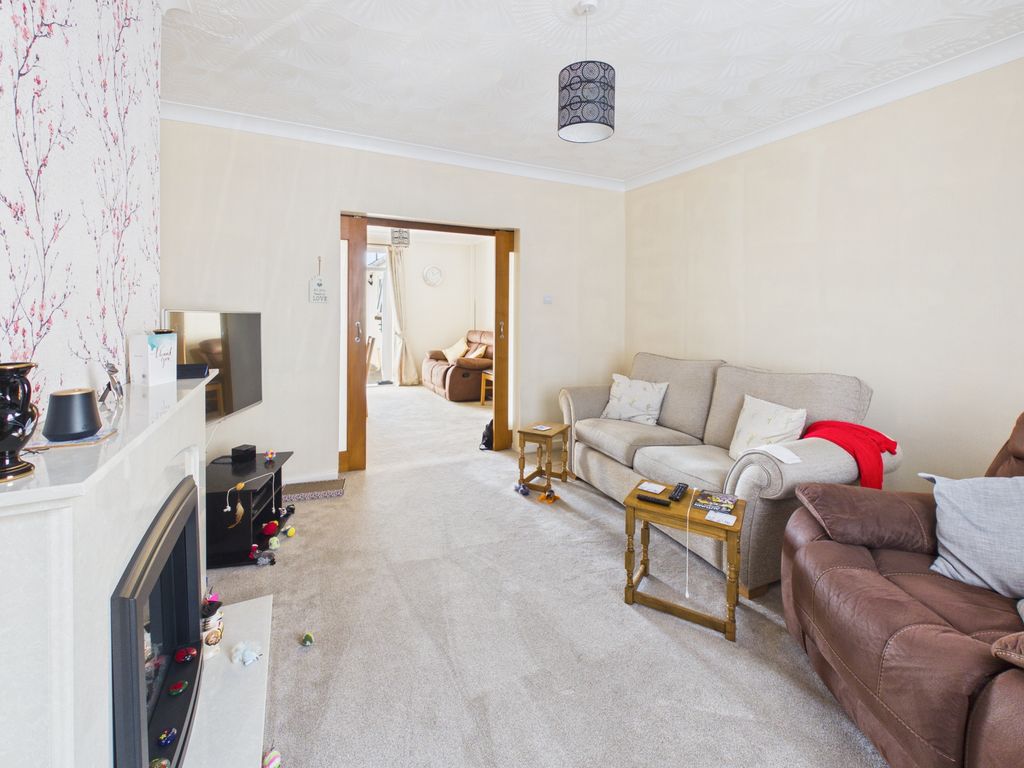 Property photo 3 of 23