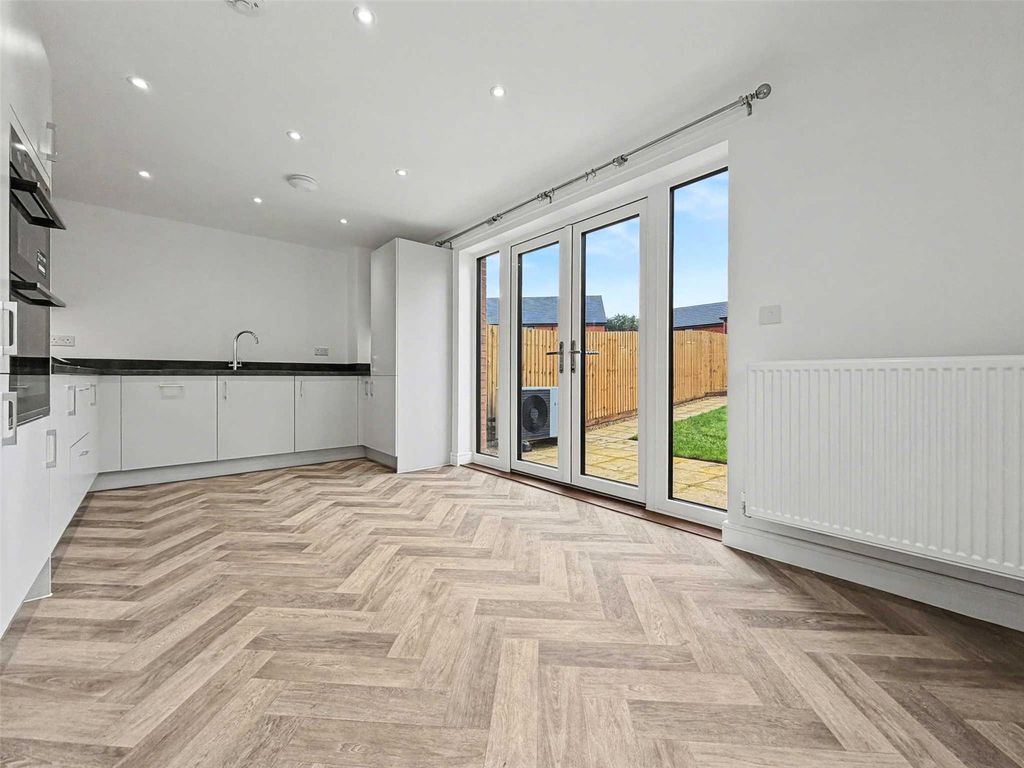 Property photo 3 of 8 Picture No. 07