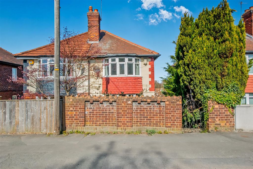 Property photo 1 of 20