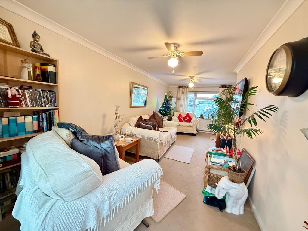 Property photo 3 of 11