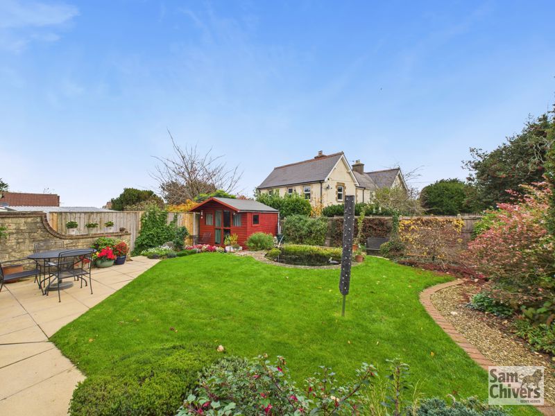 Property photo 3 of 28 Photo 23