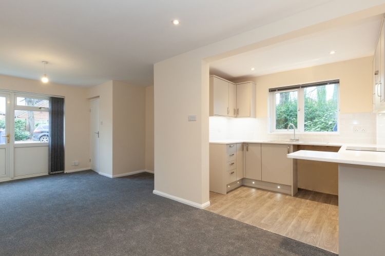 Property photo 2 of 7 245317