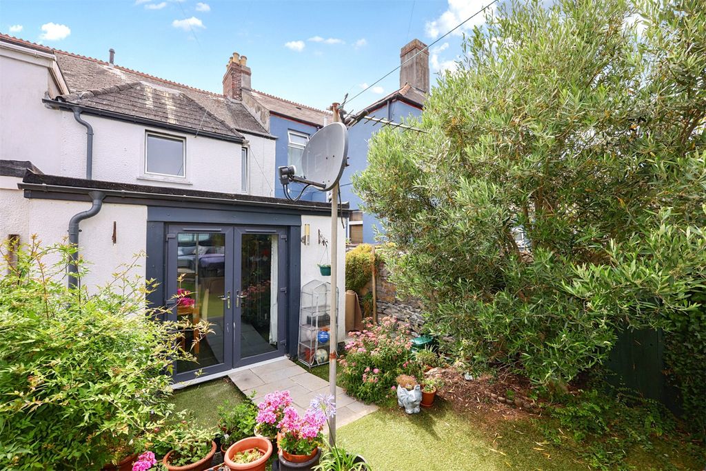 Property photo 1 of 11 Picture No. 12