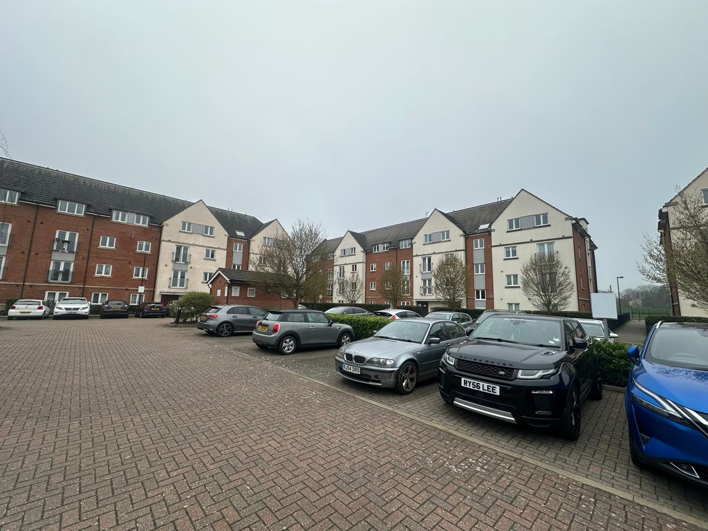 Property photo 2 of 9