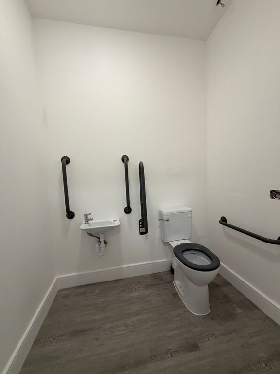 Property photo 3 of 3