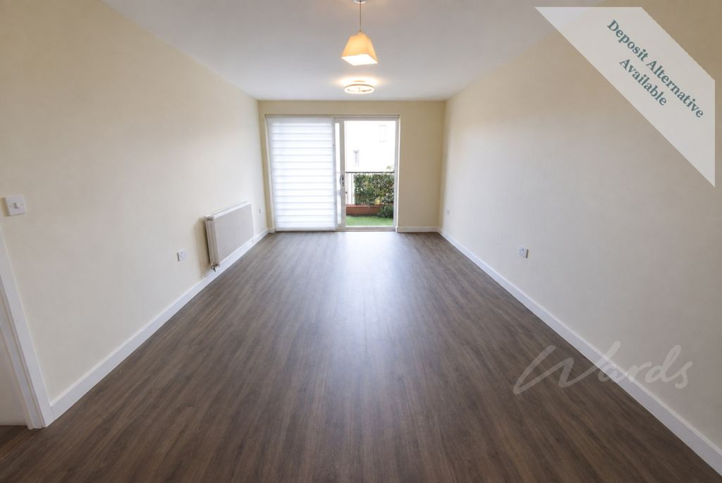 Property photo 2 of 8 Starboard Lounge