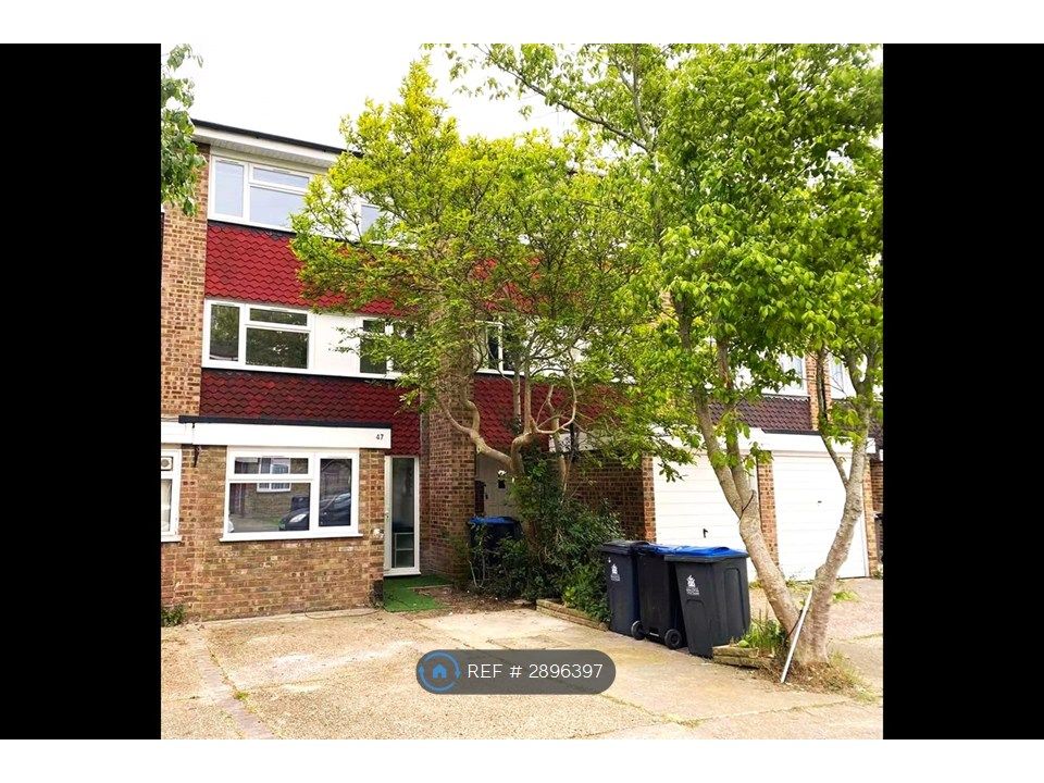 Property photo 3 of 13