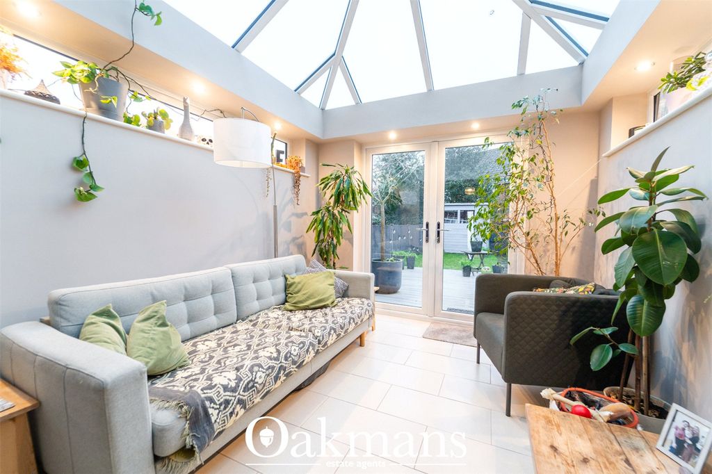 Property photo 2 of 34 Picture No. 13