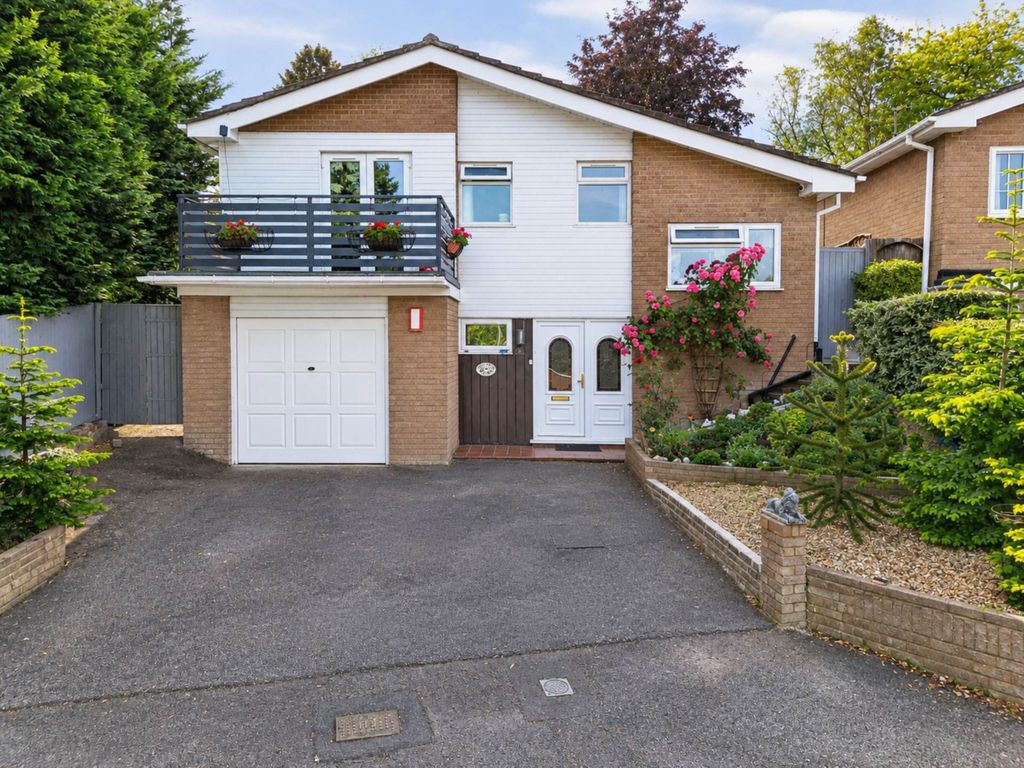 Property photo 1 of 17