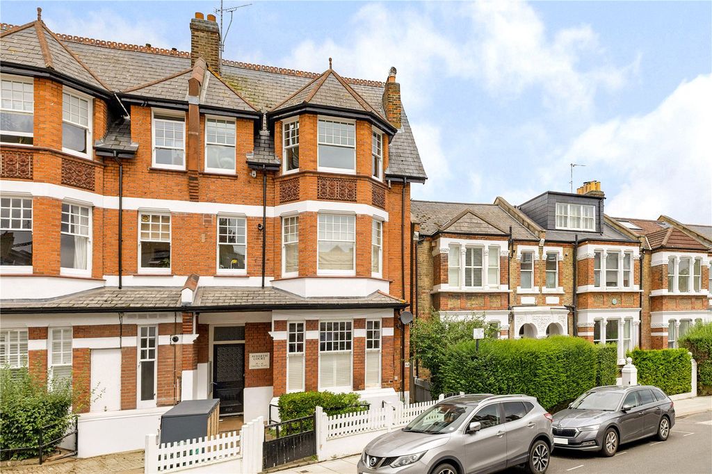 Property photo 1 of 12 Oakhill Road