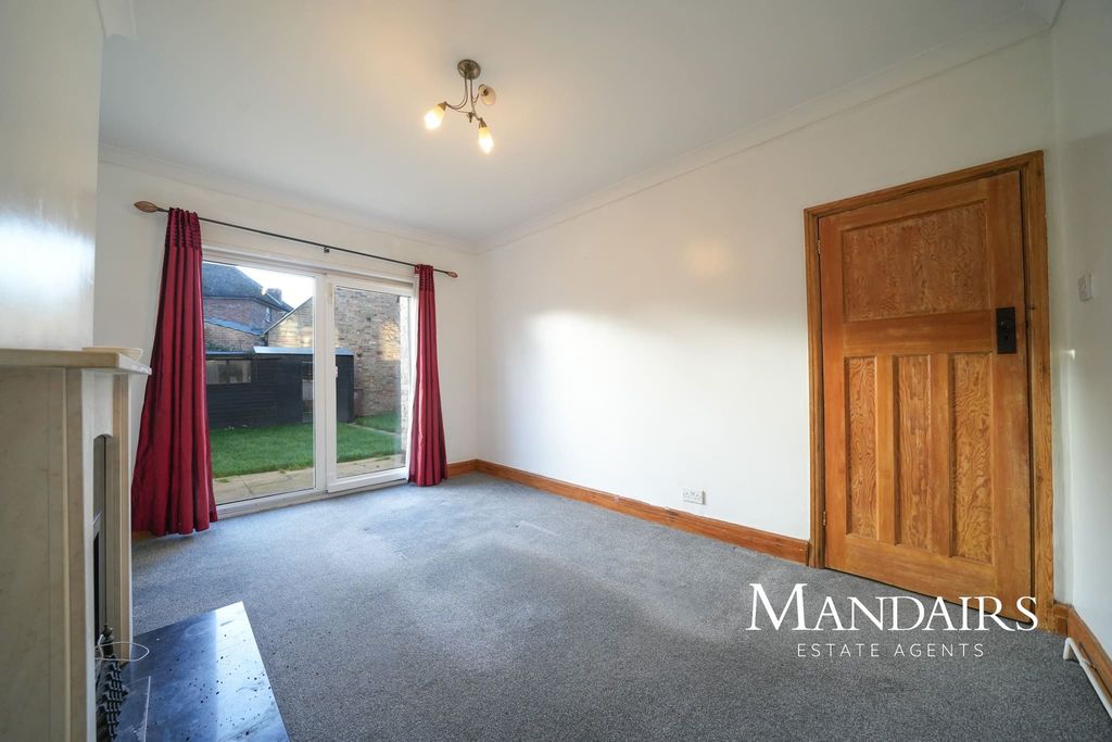 Property photo 2 of 26