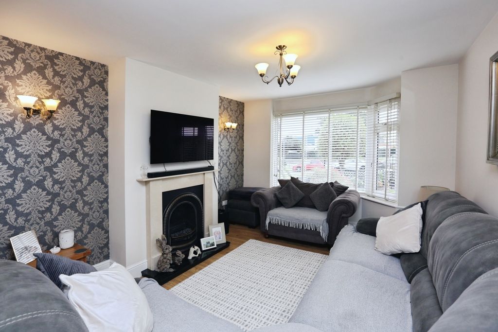 Property photo 3 of 21 Pbox-Img.Jpg