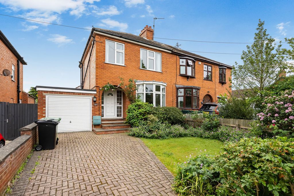 Property photo 1 of 23