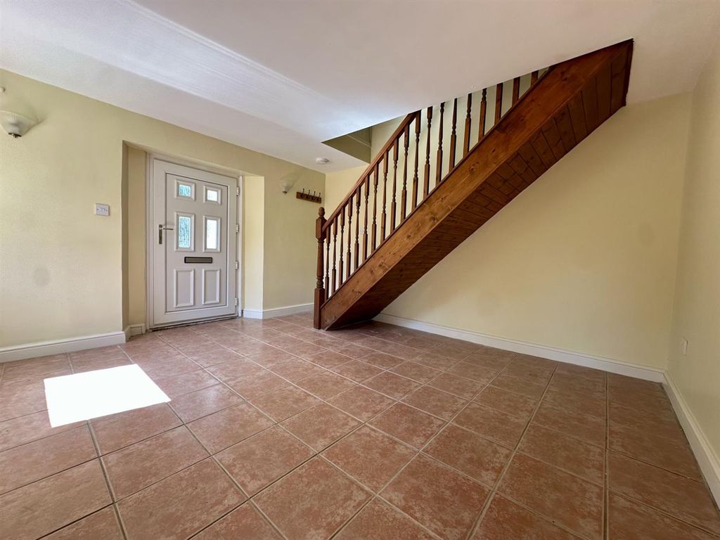 Property photo 3 of 8 3.Jpg