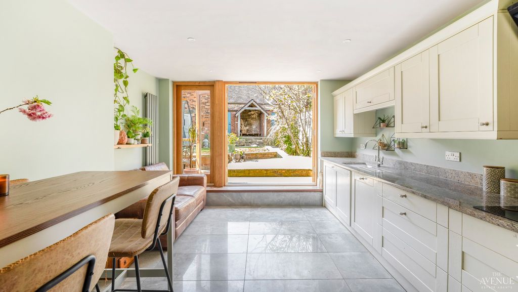 Property photo 3 of 17 4133667