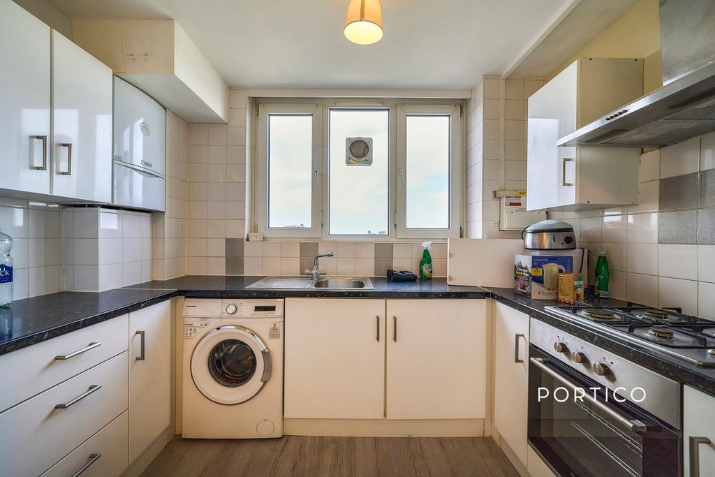 Property photo 2 of 14 Pbox-Img.Jpg