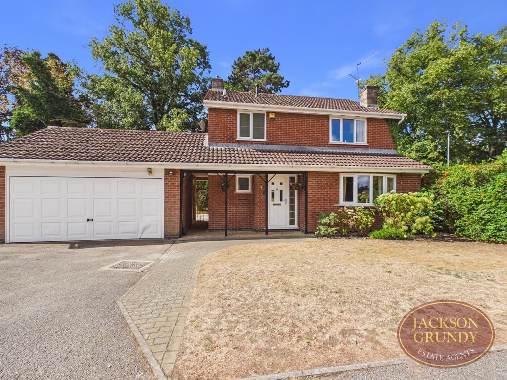 Property photo 1 of 17 Corran Close