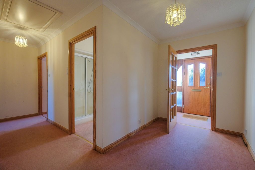 Property photo 3 of 31 Hallway