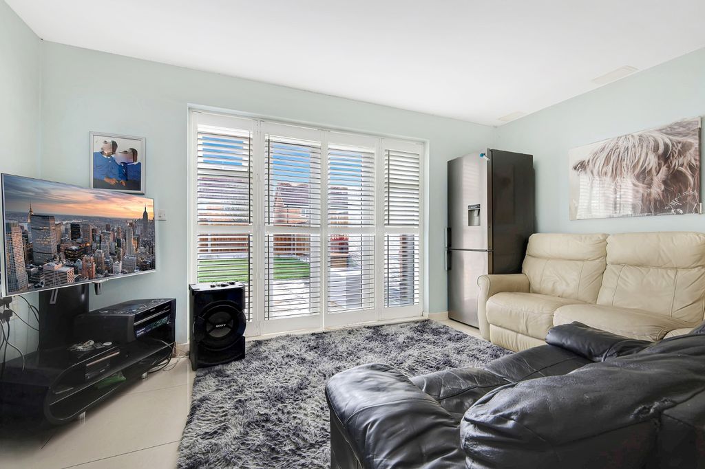 Property photo 3 of 20 5026623