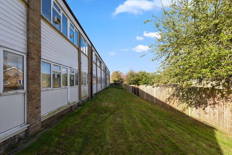 Property photo 1 of 9 Photo 9