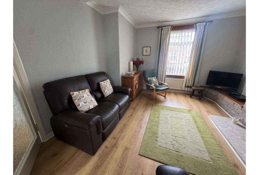 Property photo 2 of 11