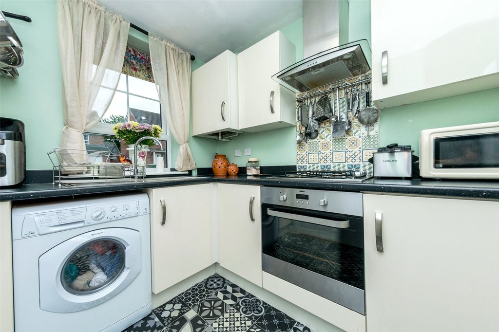 Property photo 3 of 27 Picture No. 13