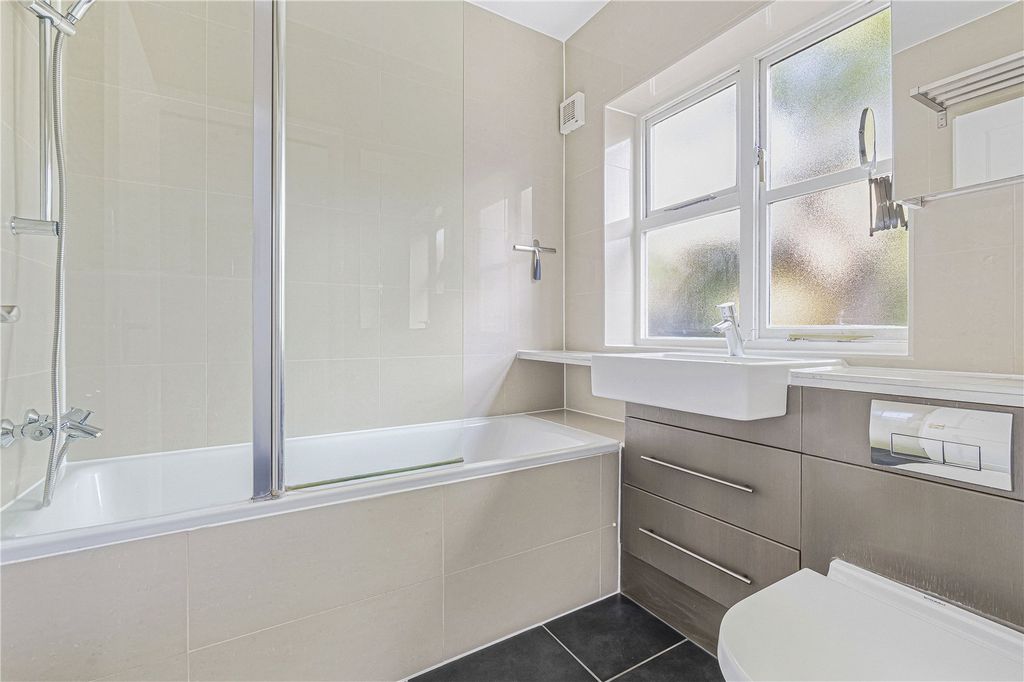 Property photo 3 of 10 Picture No. 15