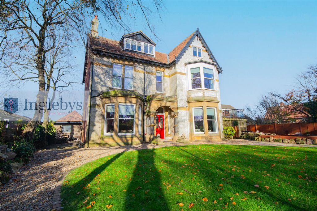 Property photo 1 of 55