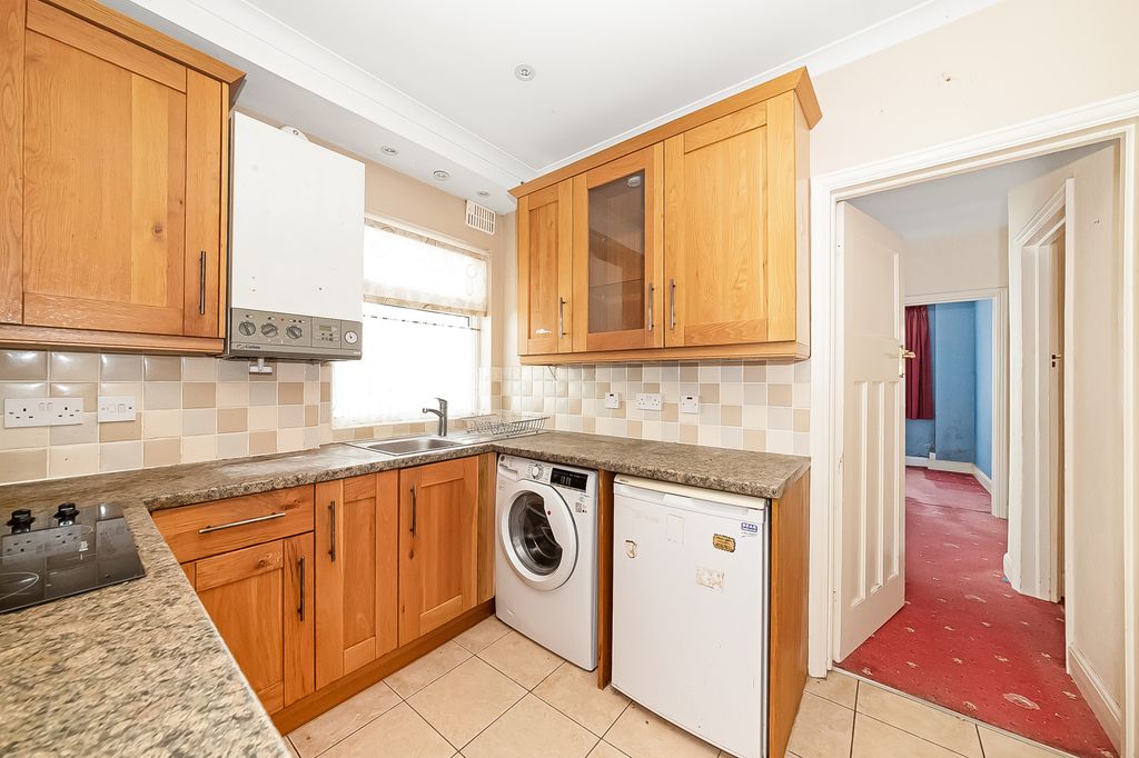 Property photo 2 of 12