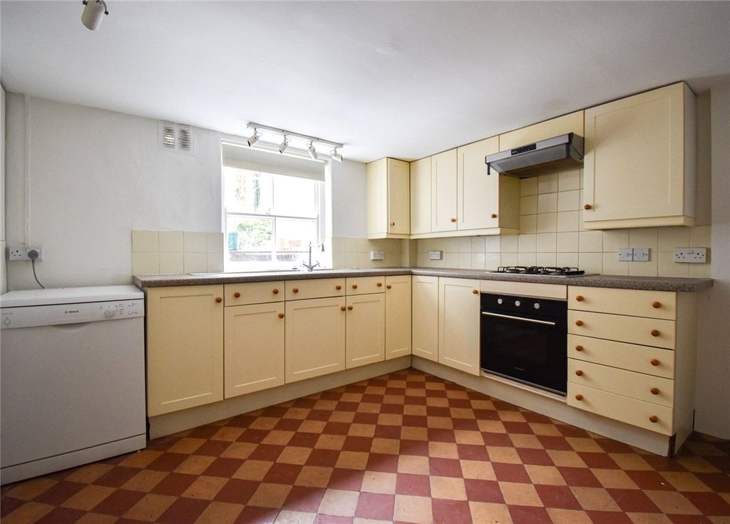 Property photo 3 of 14 Picture No. 27