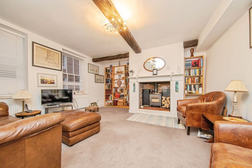 Property photo 2 of 26