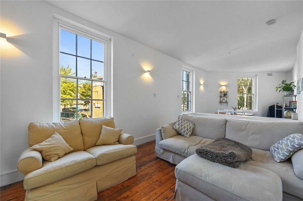 Property photo 2 of 19 Reception Room