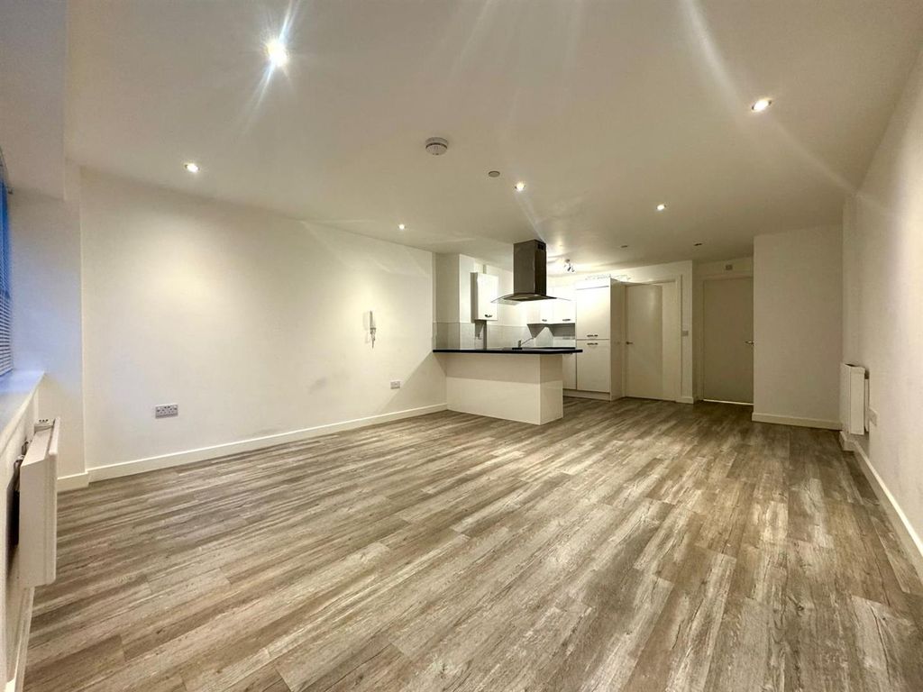 Property photo 3 of 8 Lounge Pic 1.Jpeg