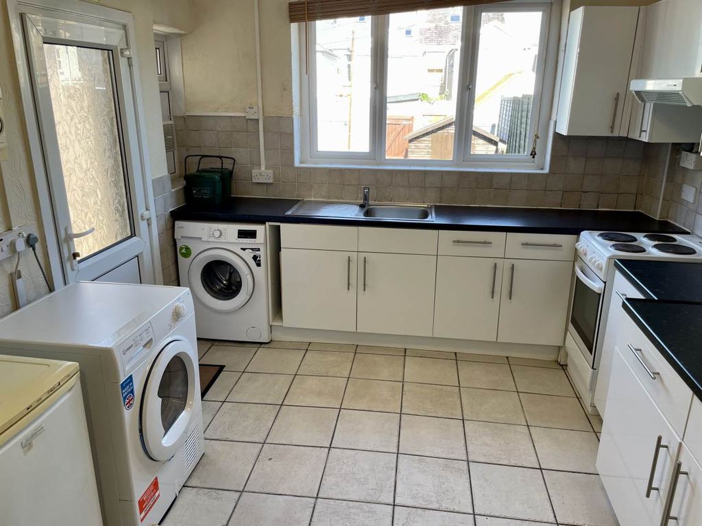 Property photo 1 of 14 Img_9150
