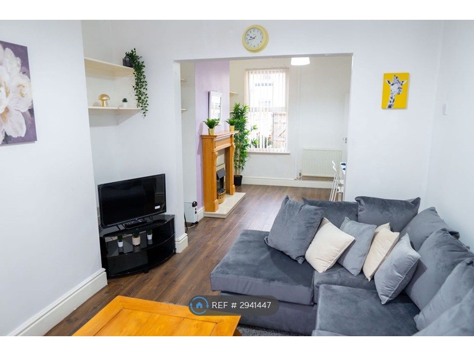 Property photo 2 of 14