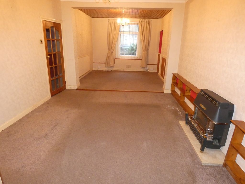 Property photo 2 of 13 Main Lounge